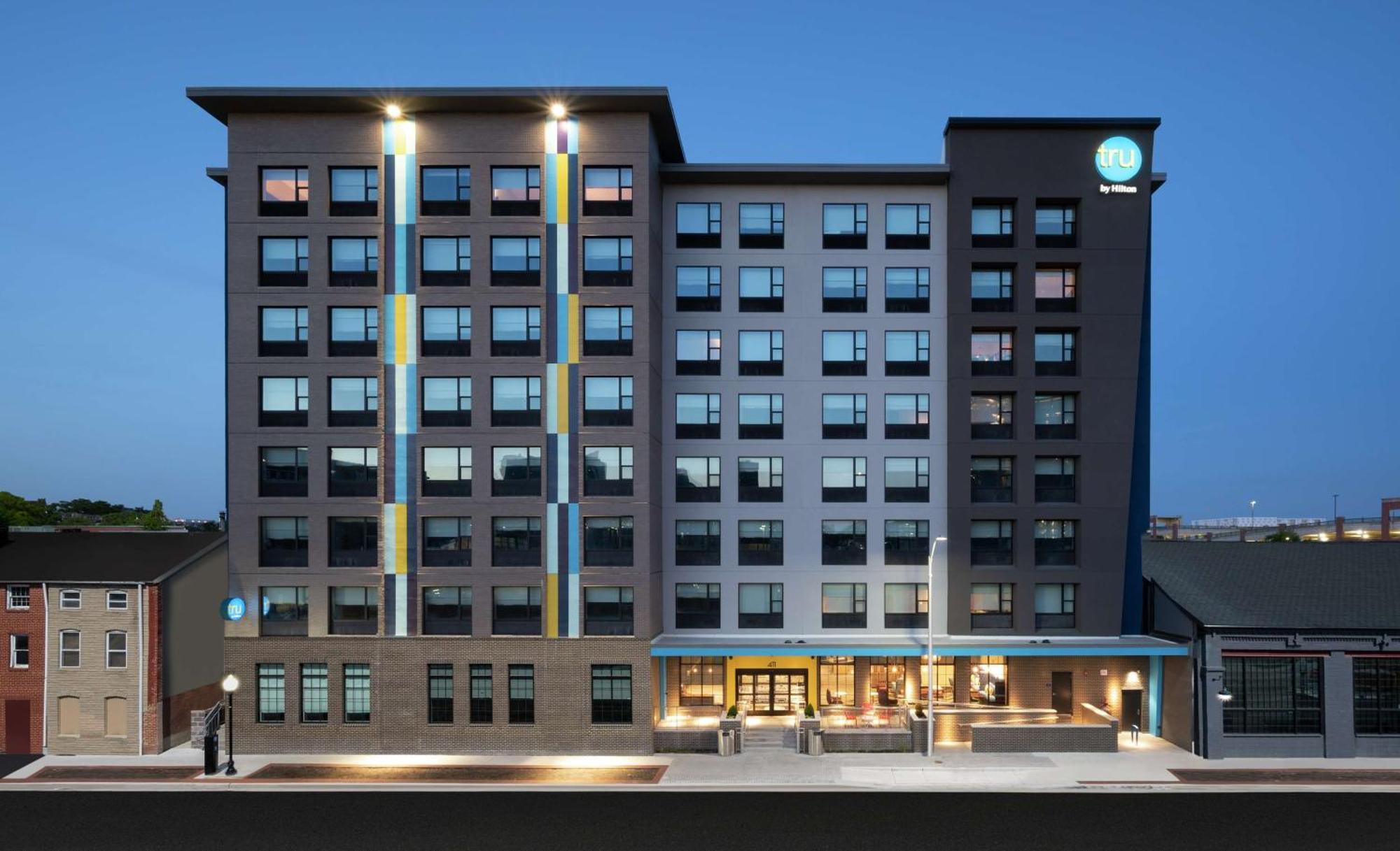 Tru By Hilton Baltimore Harbor East Hotel Exterior photo